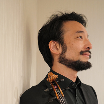 白井圭